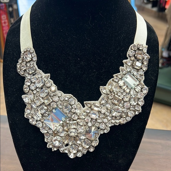 Ranjana Khan 2010 Bib Stone Ribbon Necklace - Picture 1 of 6